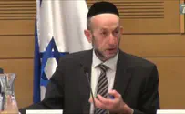 Haredi man breaks into synagogue to yell at MK Maklev