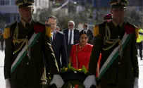 Allies? Indian FM starts Israel visit at Arafat's grave