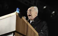 'Money-Loving' Peres Criticized Over Bank Hapoalim Contract