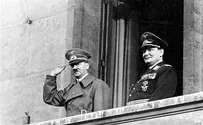 Видео: Гитлер коленеприклонный. Ушел за 17 миллионов