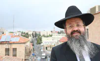 Kabbalist Rabbi Batzri: Gather at home, strengthen the family