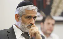 Rabbi Mazuz and Eli Yishai visit bereaved Rabbi Cohen