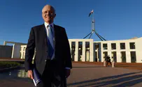 Australia’s Prime Minister makes impromptu visit to synagogue