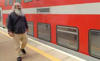 האדמו"ר מהרכבת חוזר לתחנה