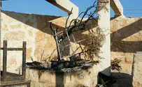 ערבים שרפו אנדרטה לזכר חללי צה"ל