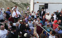 Live: Passover sacrifice at foot of Temple Mount 
