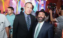 When Chabad united the right and left