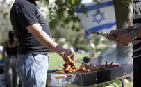 National Union Youth: Barbecue in front of prison