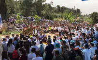 Watch: Memorial Day ceremony at Kfar Etzion cemetery
