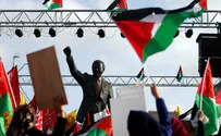Arabs rally in Ramallah for hunger strikers
