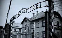 Nazi hunter given highest honor by Auschwitz memorial