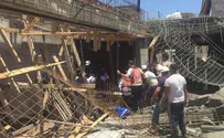 4 injured in collapse of school roof under construction