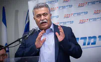 Report: Peretz not ruling out merge with Meretz and Barak