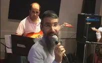 Watch: Avraham Fried performs - in a car