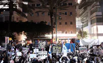 Leftists protest against 'Traitoryahu'