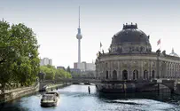 Berlin returns 11 artworks to owners