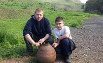 Families find 1,500-year-old jug during hike in north Israel