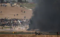 Жители Газы бросали бомбы у израильского забора безопасности