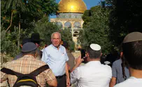 Minister Ariel ascends Temple Mount