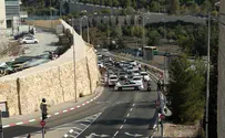Watch: Merkel's convoy shuts down Jerusalem