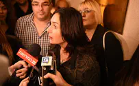 Minister Regev booed at Artists' Awards ceremony