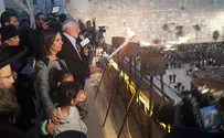 200 Holocaust survivors light Hanukkah candles at Western Wall