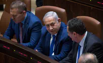 Poll: Gantz-Lapid 35, Likud 32