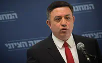 Gabbay calls on Netanyahu to resign over indictments