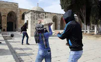 На Храмовой горе бунтуют арабы. В полицию летят камни