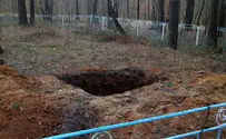 В Украине вновь осквернена братская могила жертв Холокоста