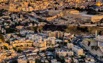 בונים את בית הכנסת הראשון בהר הזיתים