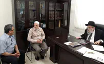 צפו: שייח' מוסלמי בבית הרב קוק 