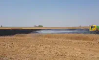 תיעוד: שריפה בשדה חיטה בנחל עוז