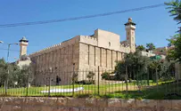 הפלסטינים: מערת המכפלה - מסגד