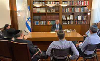 Right-wing bloc meets with Netanyahu