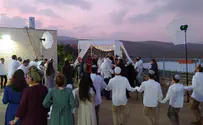 Due to coronavirus: 'Flash wedding' in the Jordan Valley