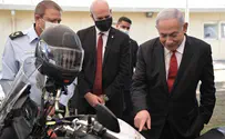 Gantz: Netanyahu continues to exploit virus for personal gain