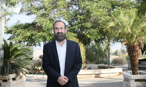 הרב סבתו בספר חדש: לדעת בארץ דרכך