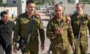 IDF considered practicing Israelis taking PA town