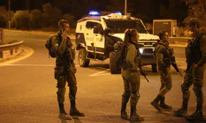 Jew stabbed after entering Arab city near Hebron