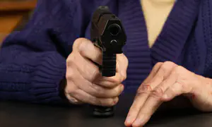 74-летняя женщина ограбила банк