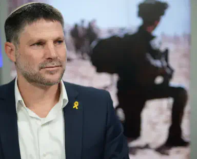 Smotrich: No exchanging hostages for ceasefire