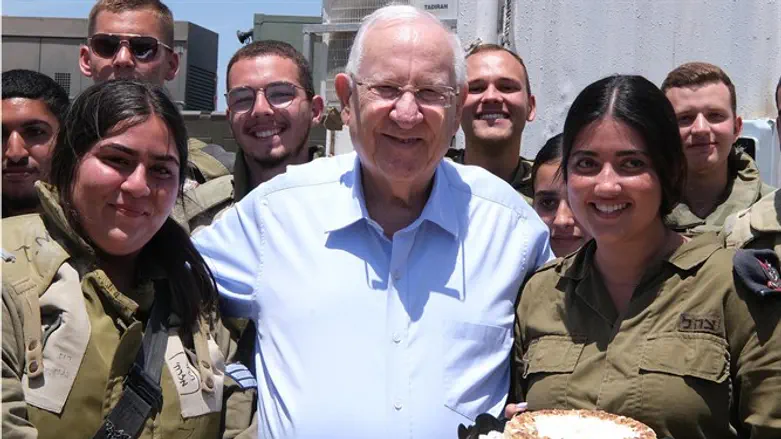 President Rivlin with Iron Dome soldiers