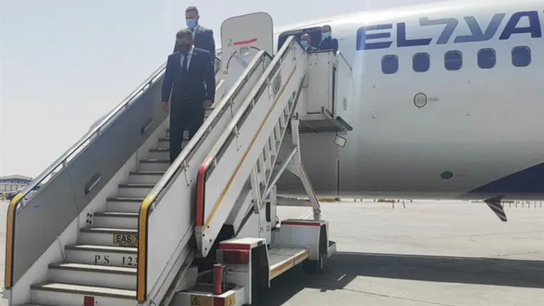Габи Ашкенази прилетел в Египет