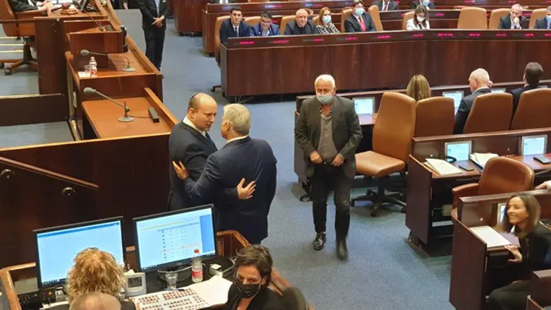 Lapid and Bennett in the Knesset