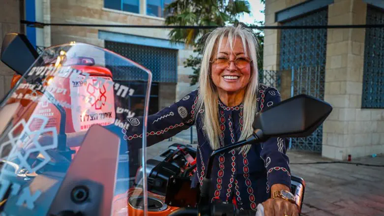 Dr. Miriam Adelson inaugurates 150 new ambucycles in Jerusalem | Israel ...