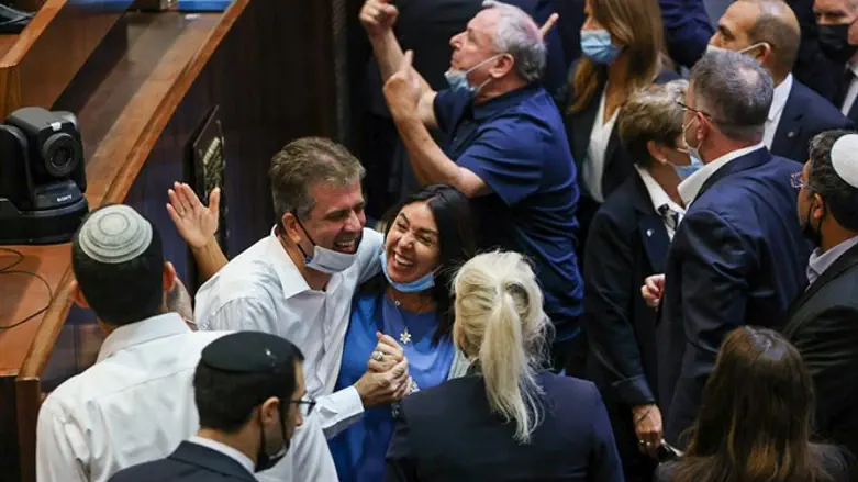Chaos in the Knesset