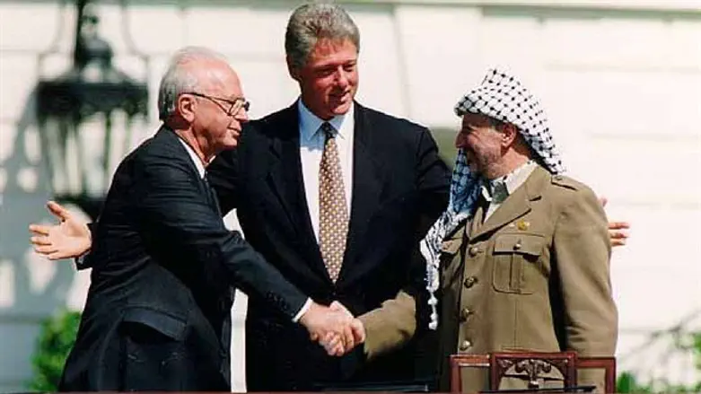 Oslo Accord handshake Rabin, Arafat