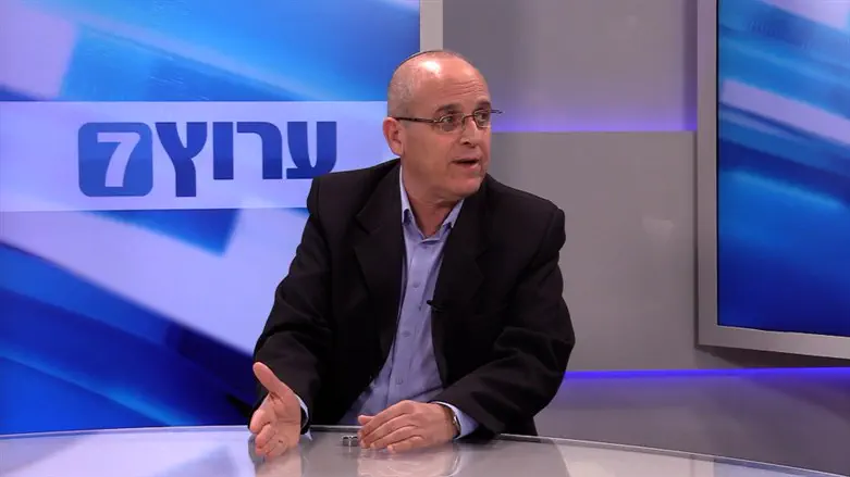 פרופ' אשר כהן באולפן ערוץ 7