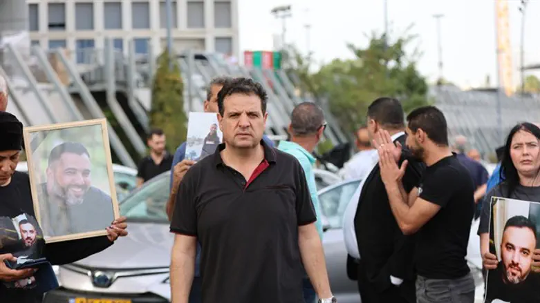 Ayman Odeh at road-blocking protest